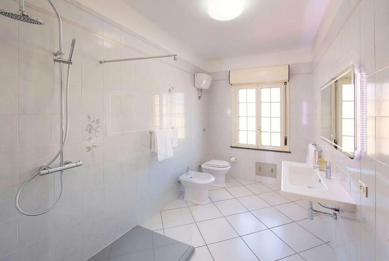شقة House Piazza 24 بولا 0*,  إيطاليا