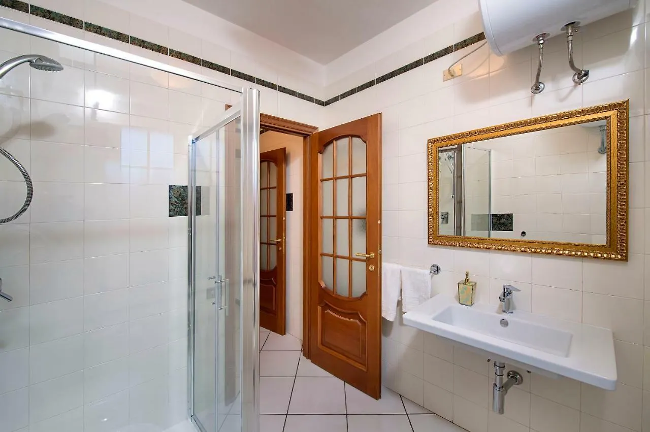 شقة House Piazza 24 بولا إيطاليا