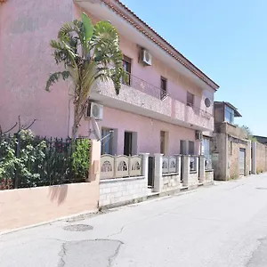 Appartamento Izzhome Lagoon, Pula